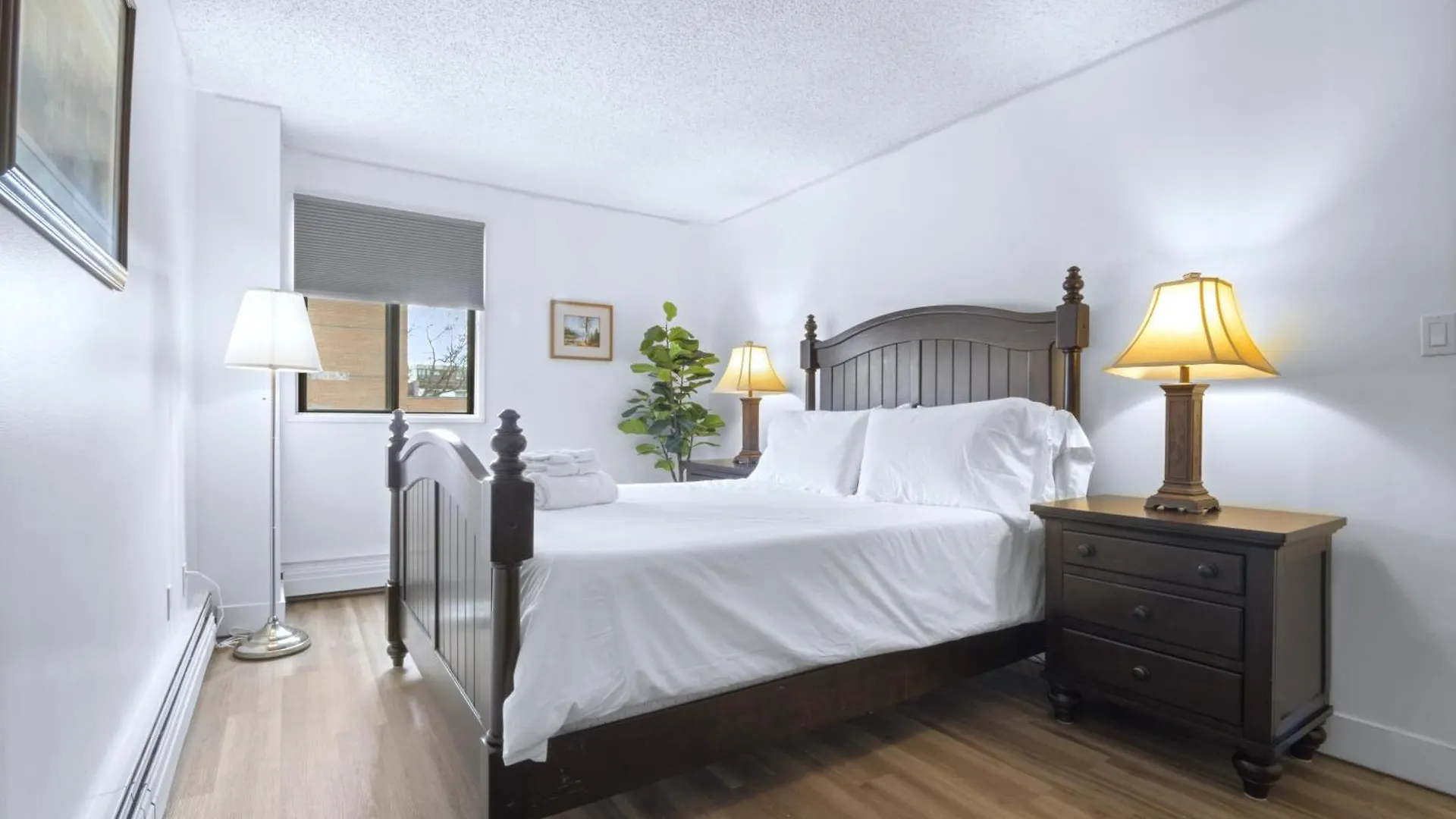 Stylish Suite At Stampede W Free Parking And Ac YYC شقة